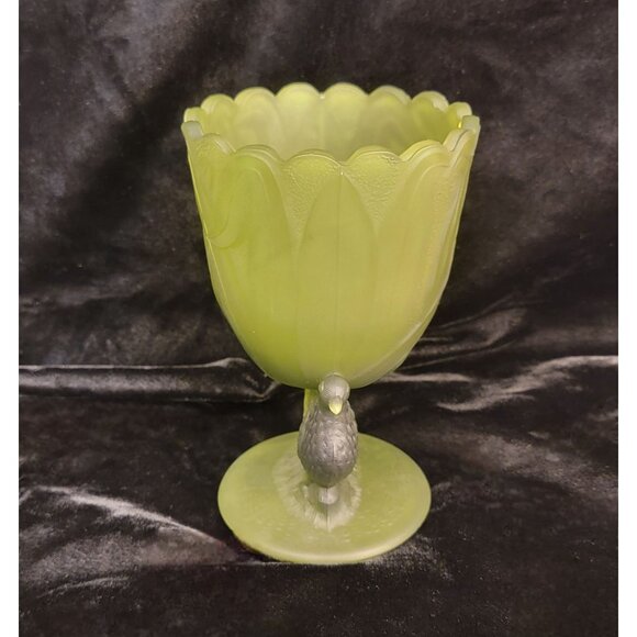 Vintage Green Satin Glass Vase "Dove and Brushes" Pattern by Guernsey Glass Comp - Picture 4 of 15